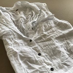 FREE PEOPLE WHITE BUTTON DOWN BLOUSE